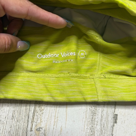 Outdoor Voices Flow Crop Top Size Medium - Picture 3 of 5
